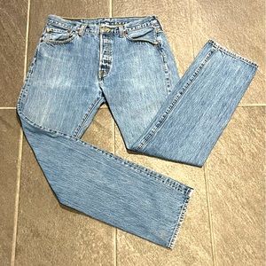 Levi’s 501 jeans mens 34x32 actual size light wash